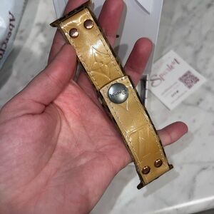 Sparkl bands Yellow Leather band LV